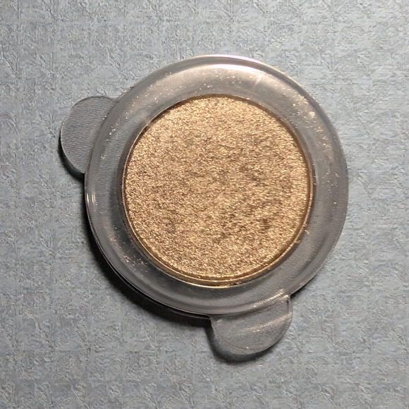 Anastasia Beverly Hills Shimmering Gold Eyeshadow - Picture 3 of 4